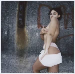 ittybittycherry Photo #11