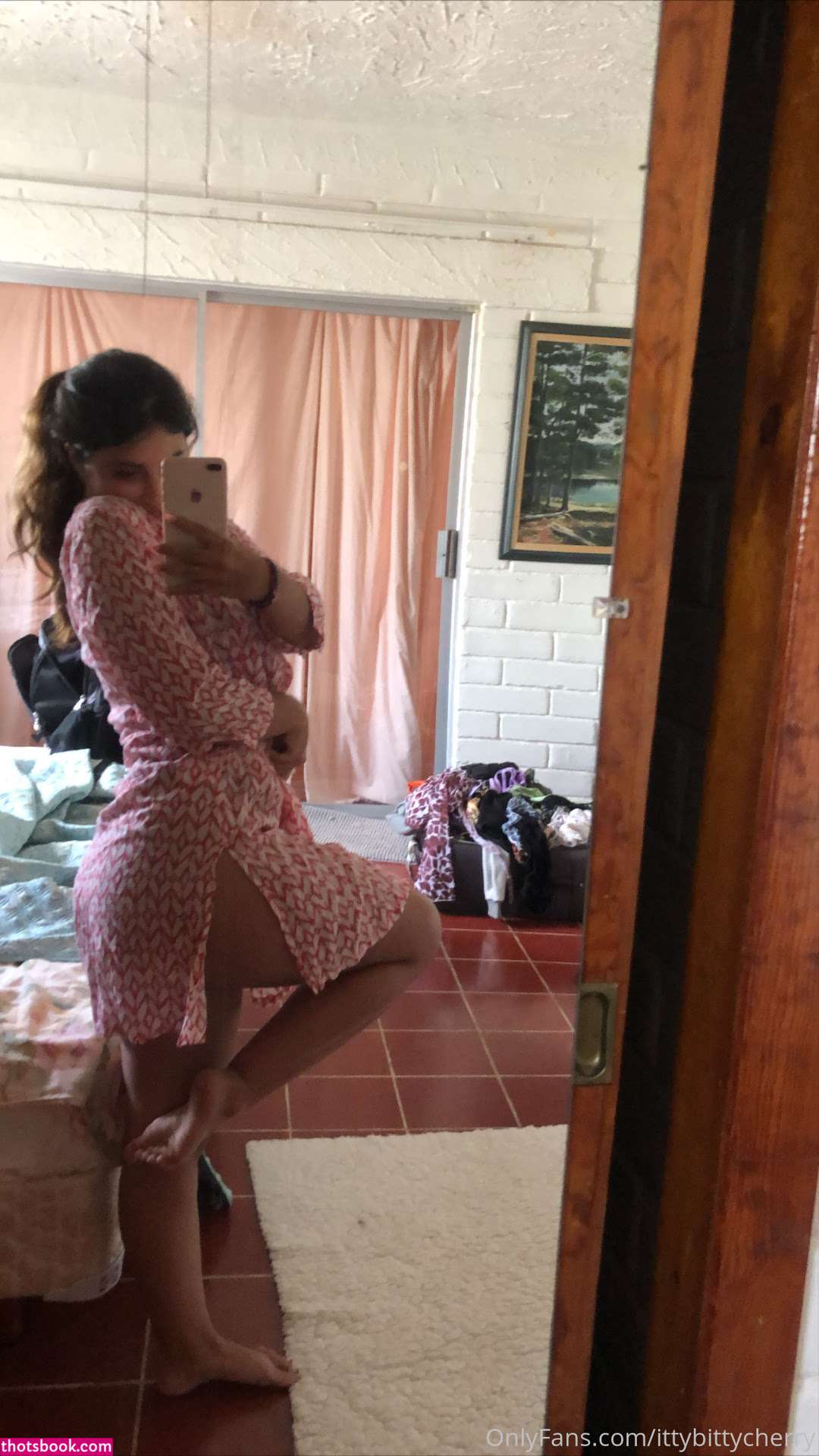 ittybittycherry Photo #34