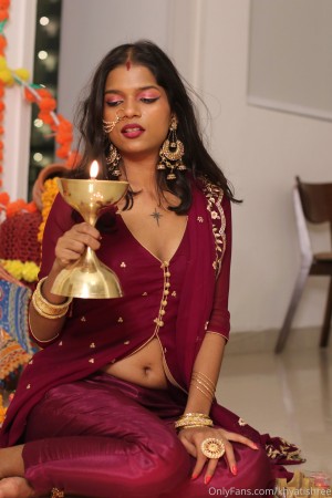 Khyatishree Photo #47