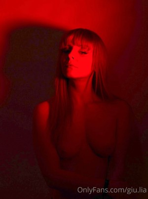 Giulia Leopardi Photo #150