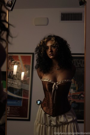 Goldenhoneiii Photo #107