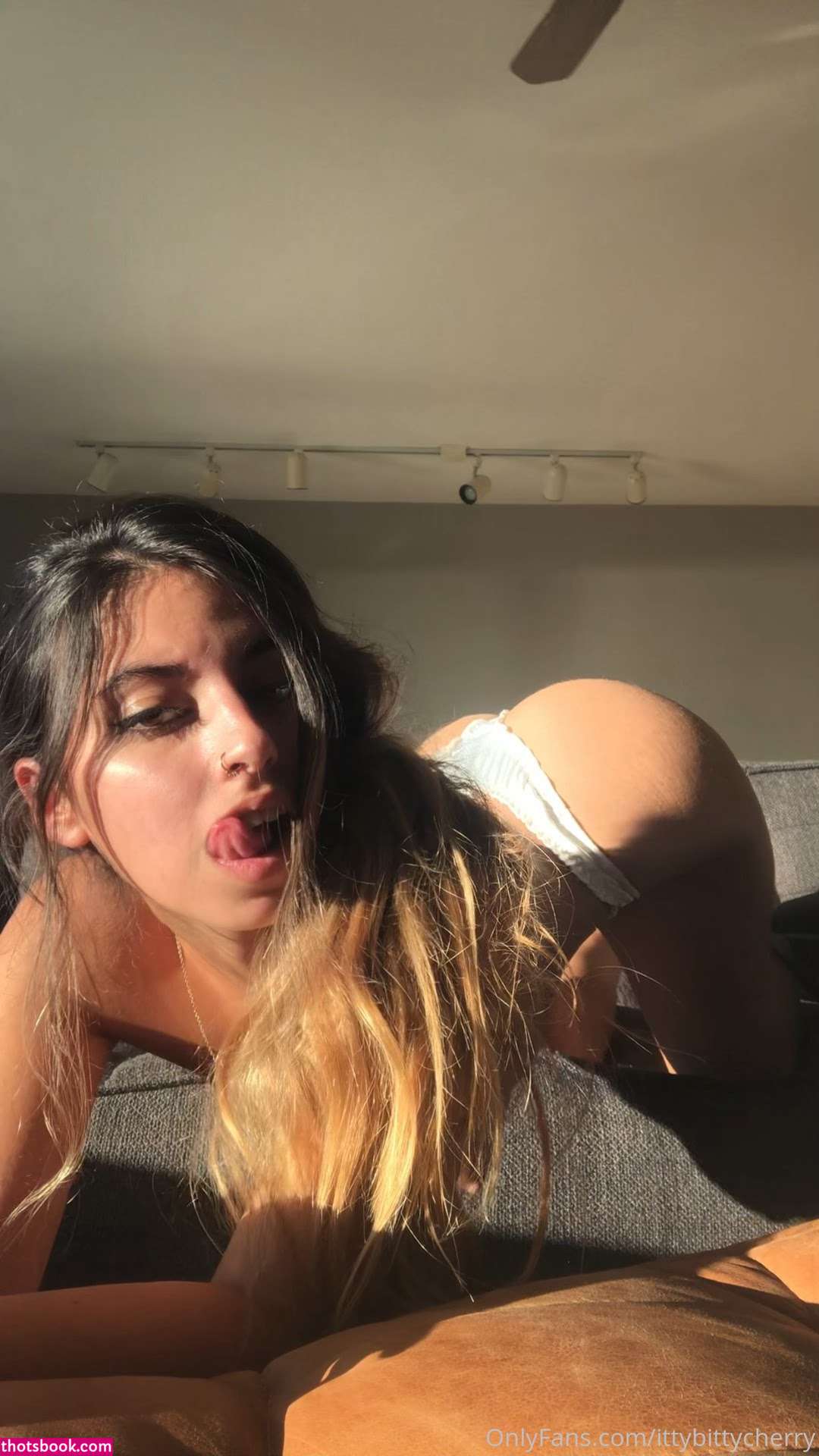 ittybittycherry Photo #89