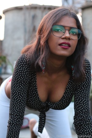 Khyatishree Photo #105