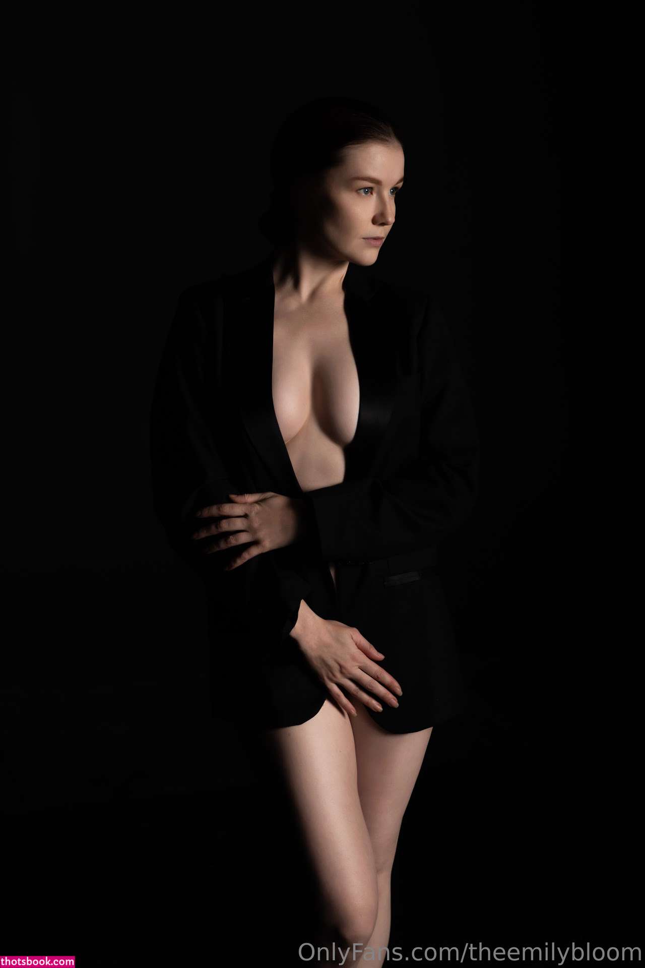 Emily Bloom Photo #850