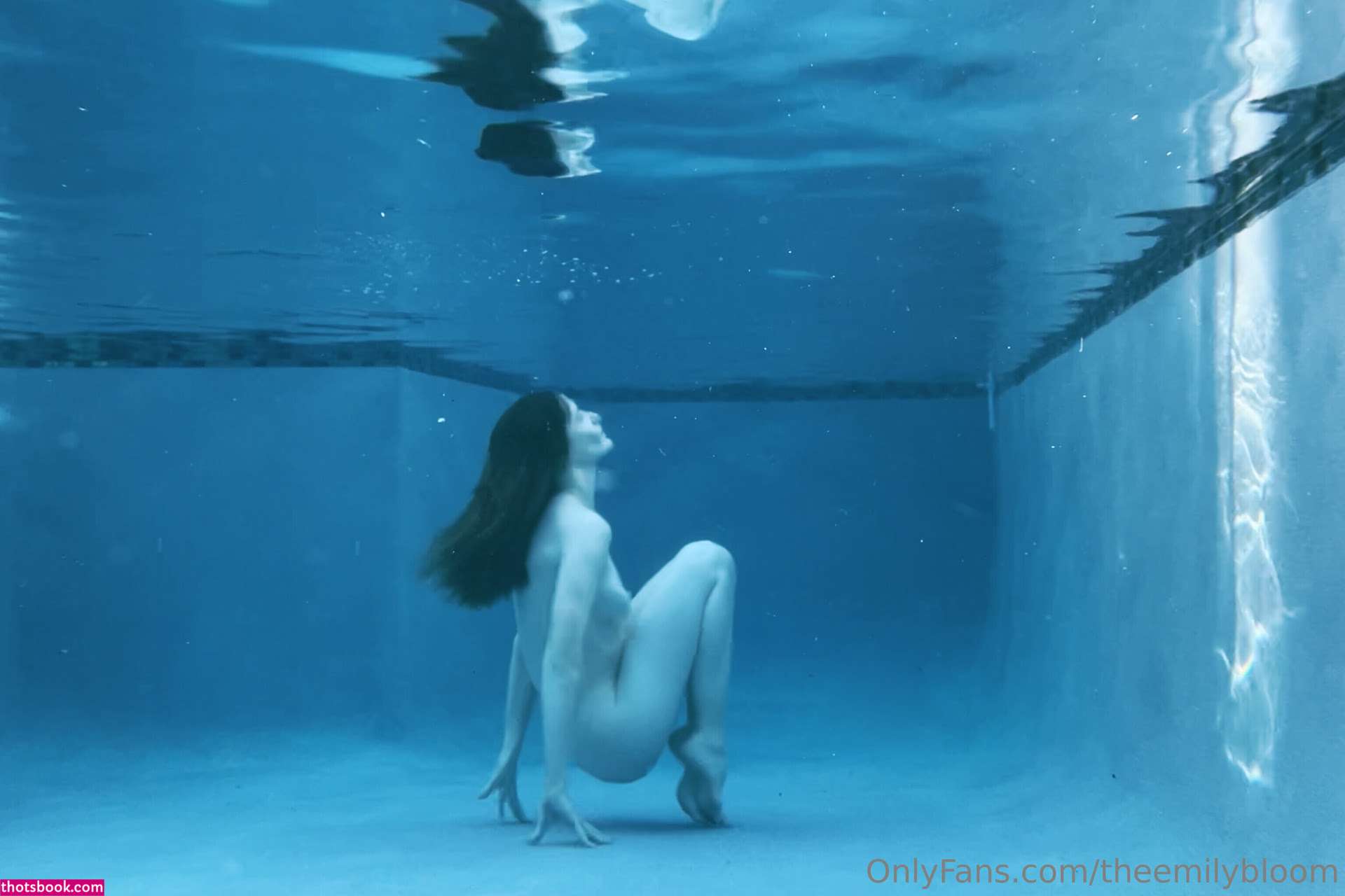 Emily Bloom Photo #1051