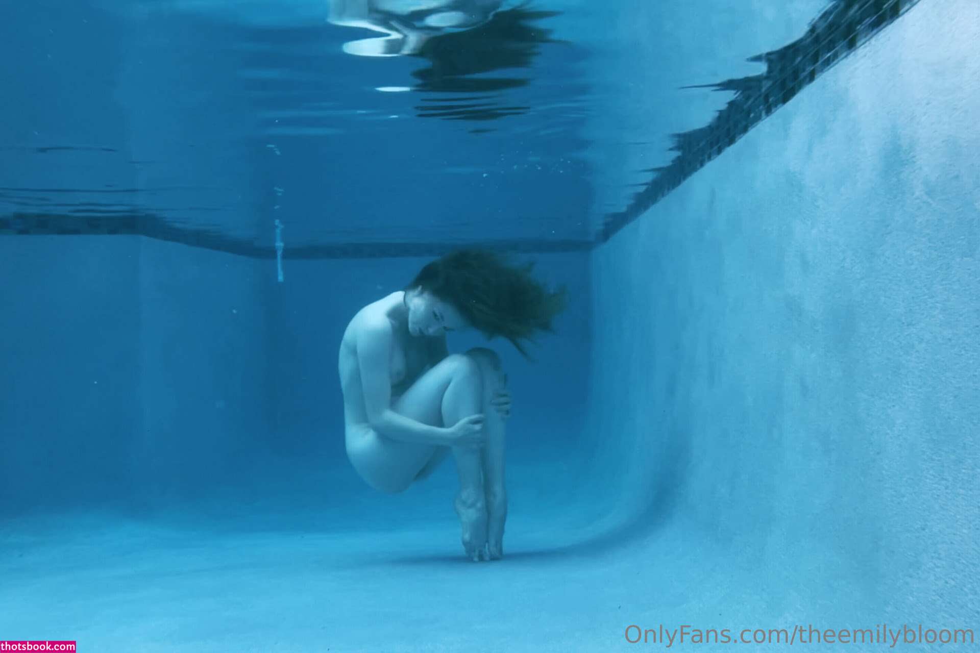 Emily Bloom Photo #1054