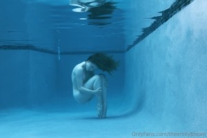 Emily Bloom Photo #1054