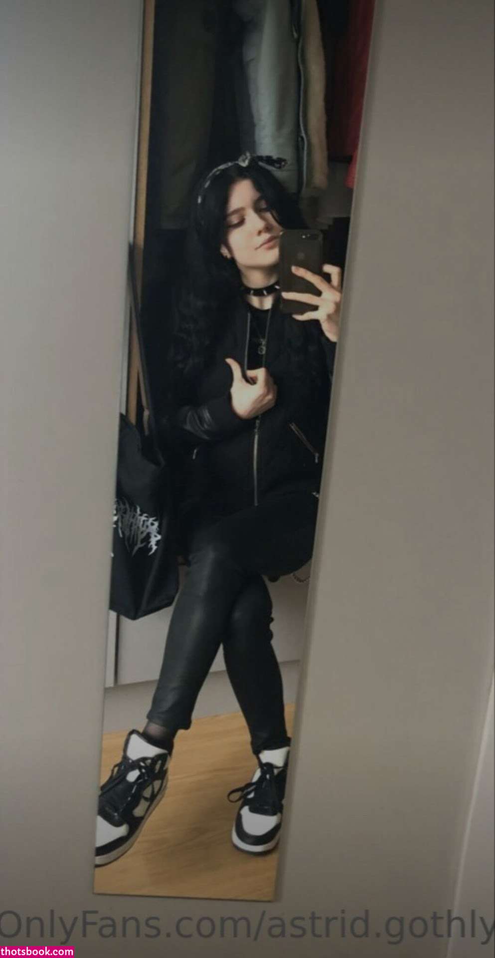 Astrid Gothly Photo #52