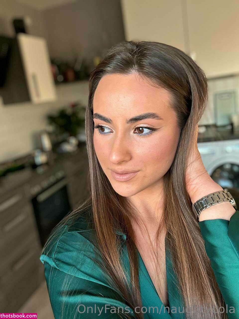 Naughtycola Photo #17