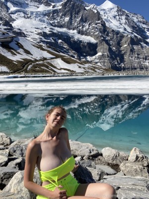 girlinmountain Photo #150