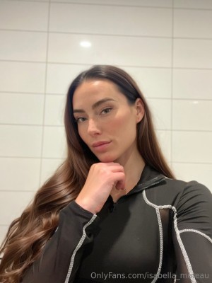 Isabella Moreau Photo #6