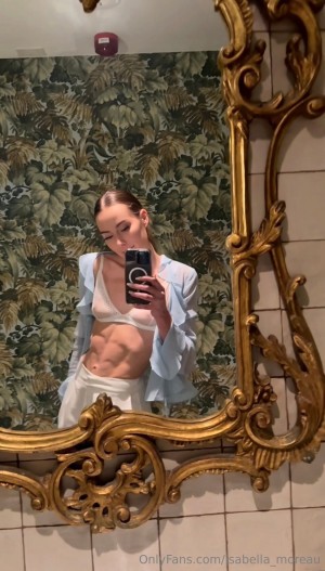 Isabella Moreau Photo #17