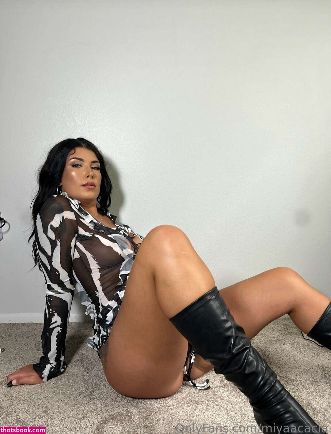 Miya Ulatowski Photo #36