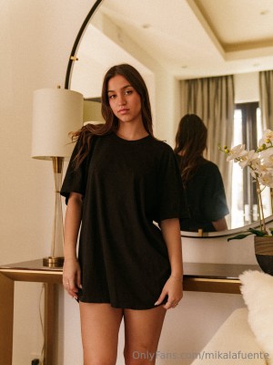 Mikaela Lafuente Photo #713