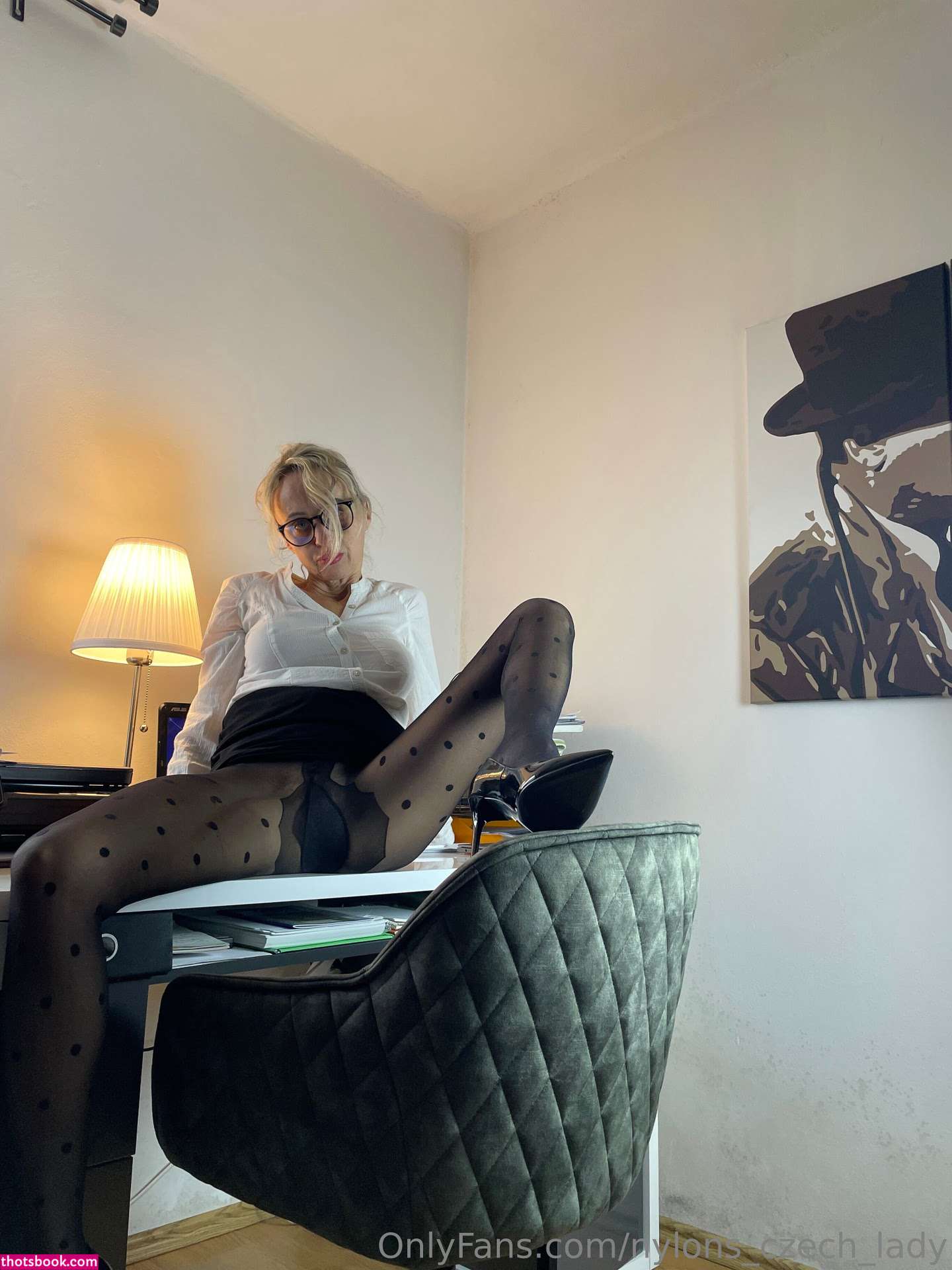 Nylons Czech Lady Photo #12