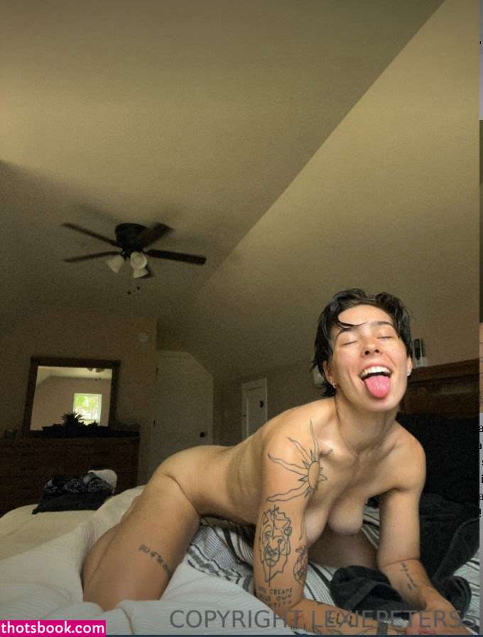 Lexiepeterss Photo #10