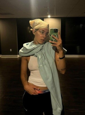 Lexiepeterss Photo #19