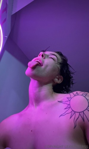 Lexiepeterss Photo #35