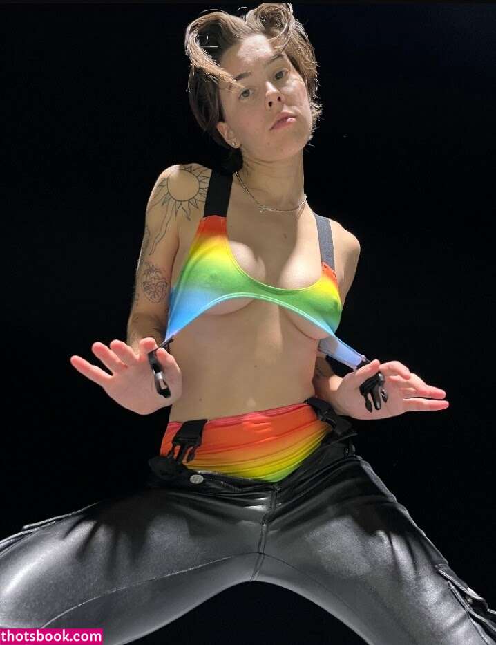 Lexiepeterss Photo #40