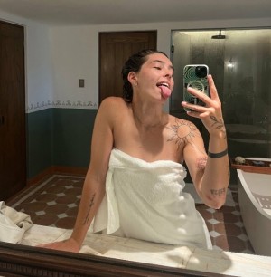 Lexiepeterss Photo #56