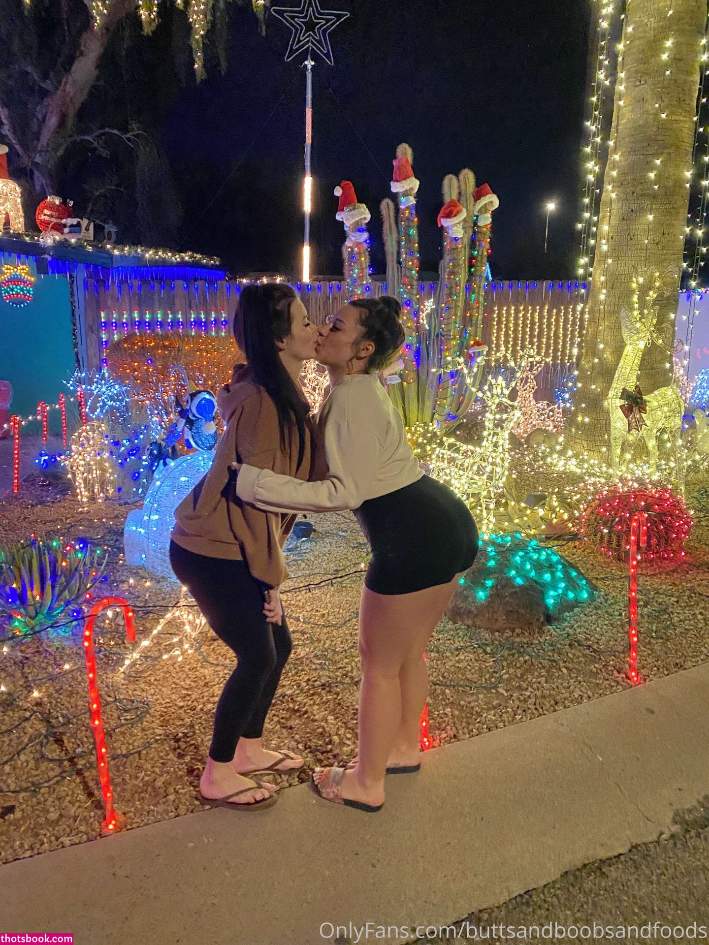 buttsboobsfoods Photo #108