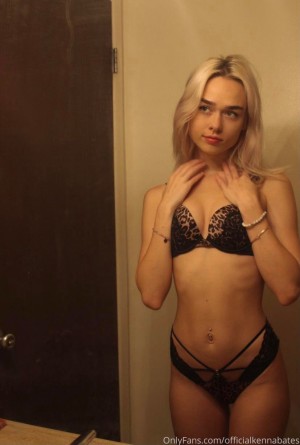 Kenna Bates Photo #147