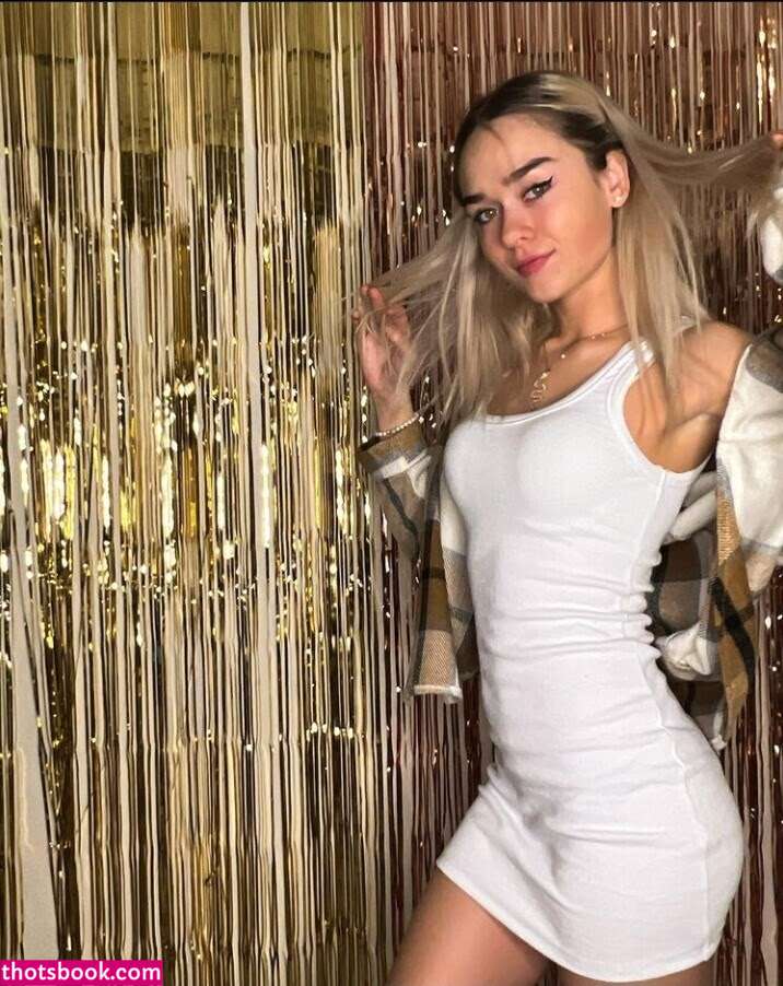 Kenna Bates Photo #174