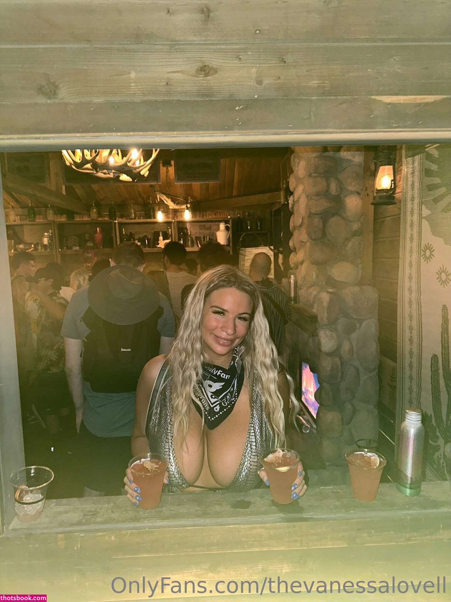 Vanessa Lovell Photo #124