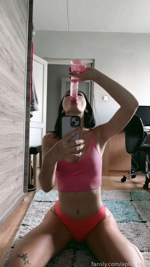 Herminoyou Photo #21