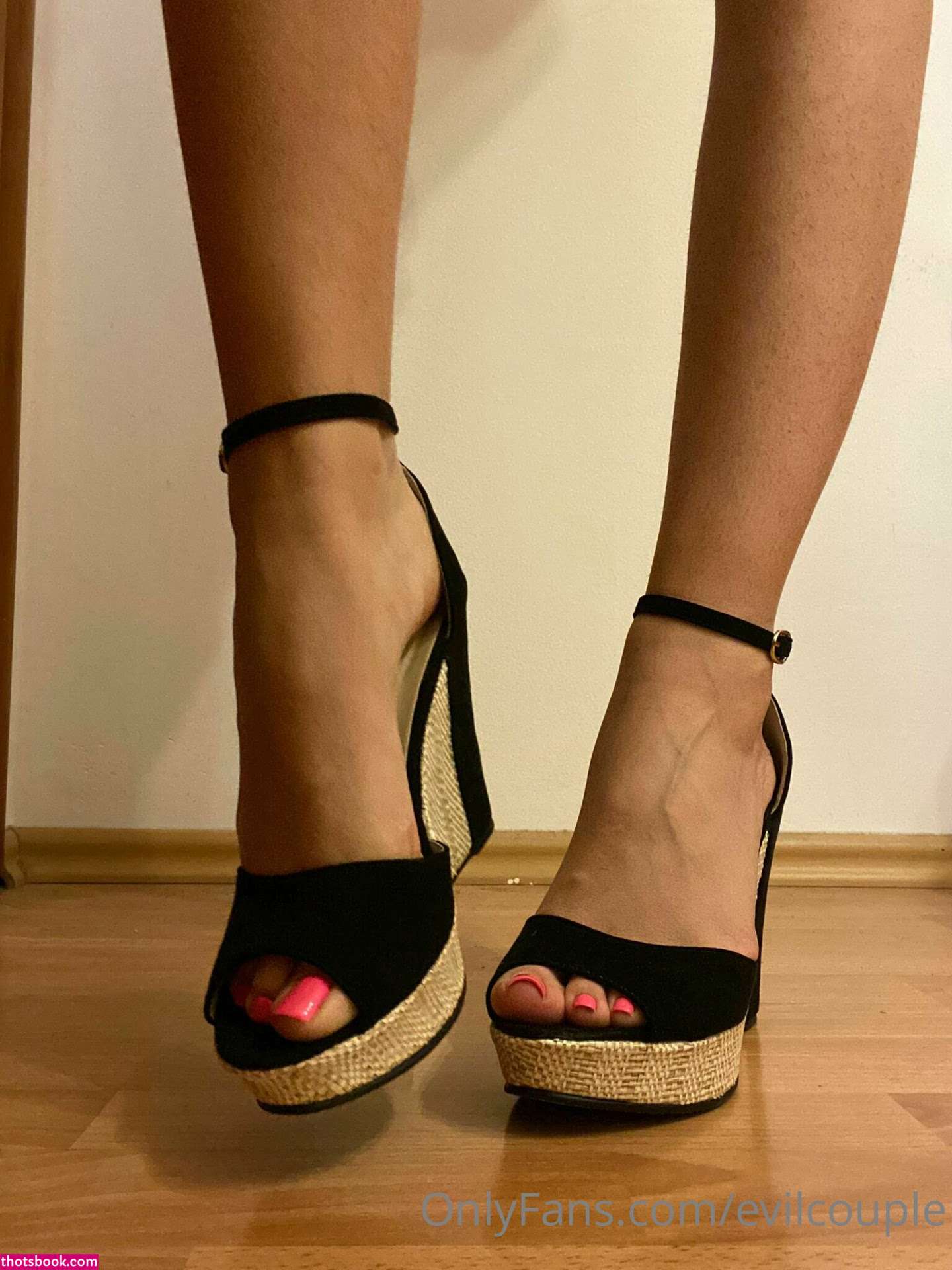 Evilcoupleofficial Photo #46