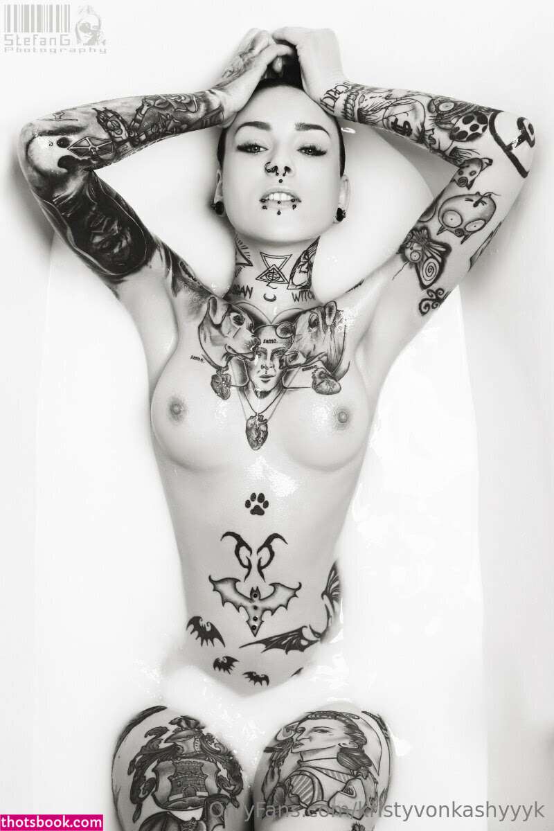 Kristy Von Kashyyyk Photo #23