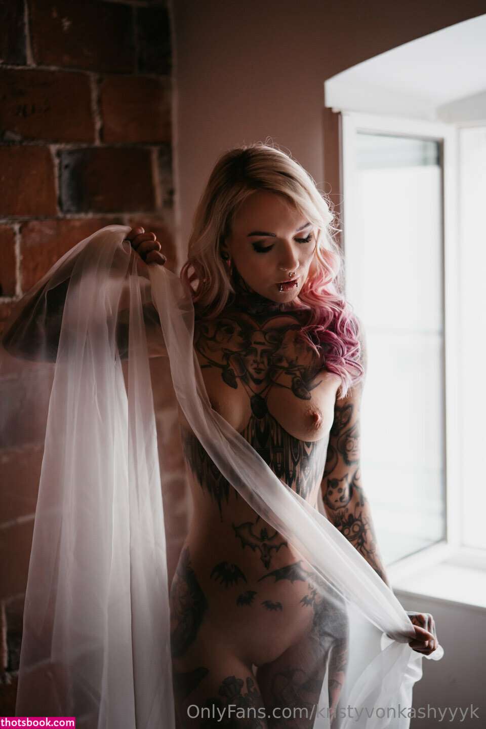 Kristy Von Kashyyyk Photo #56