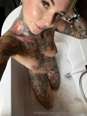 Kristy Von Kashyyyk Photo #84