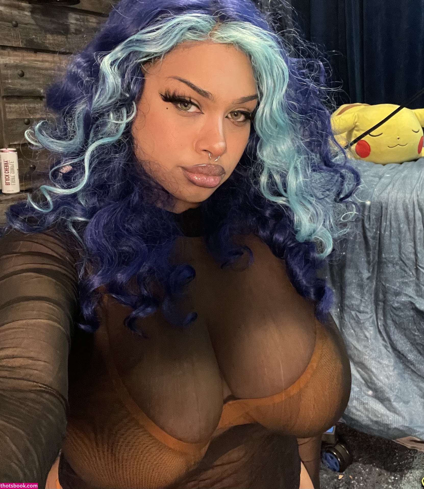 Lia Bluemoon Photo #6