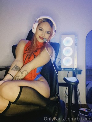 ltrixxie Photo #33