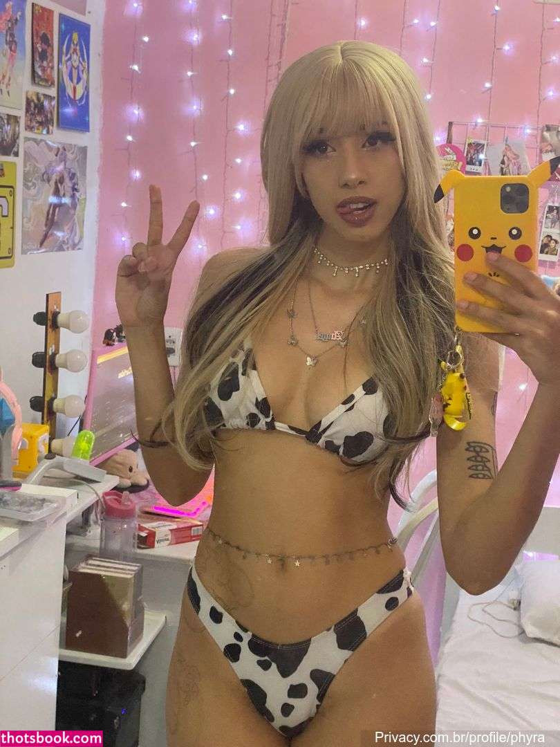 Magic Phyra Photo #7