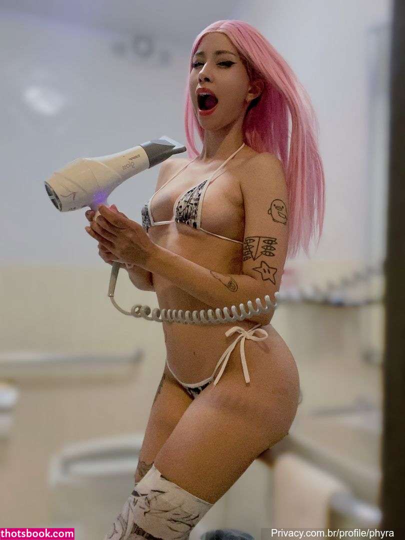 Magic Phyra Photo #31