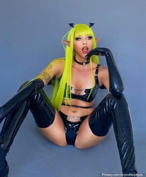 Magic Phyra Photo #52