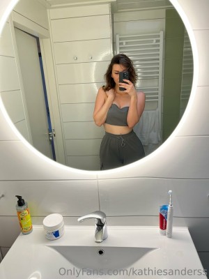 Kathie Sanders Photo #107