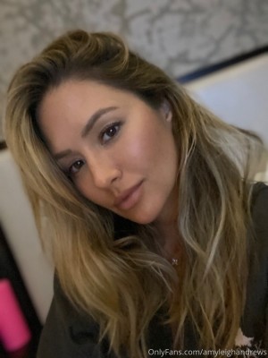 Amy Leigh Andrews Photo #31