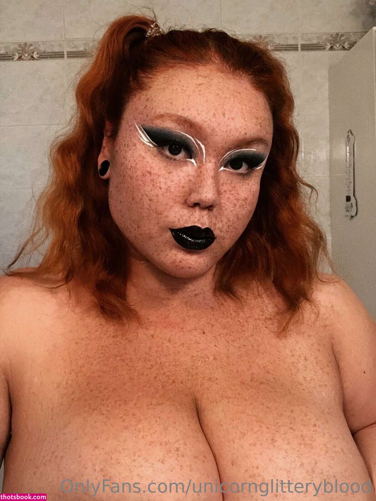 Unicornglitteryblood Photo #142