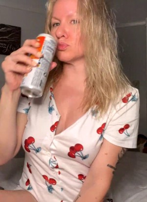 Marlyn Merlot Photo #21