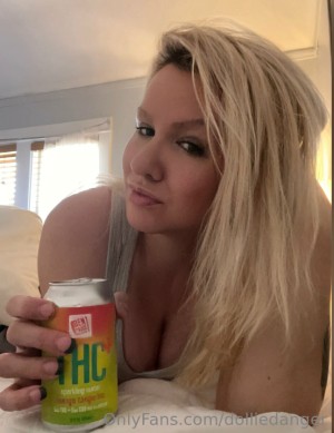 Marlyn Merlot Photo #30