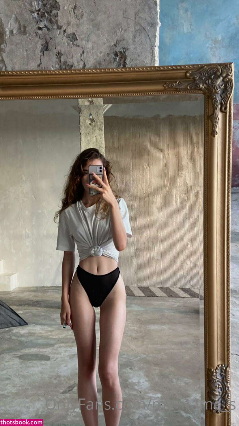 petitesofi Photo #22