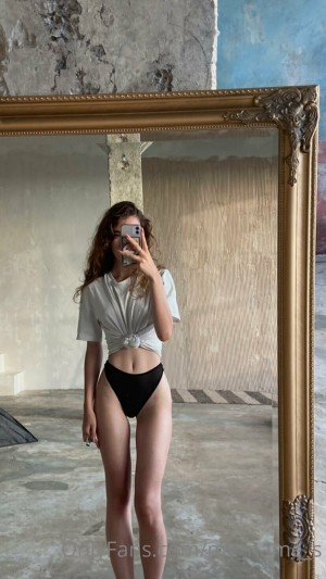 petitesofi Photo #22