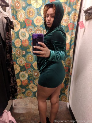 Professor Gaia Photo #10