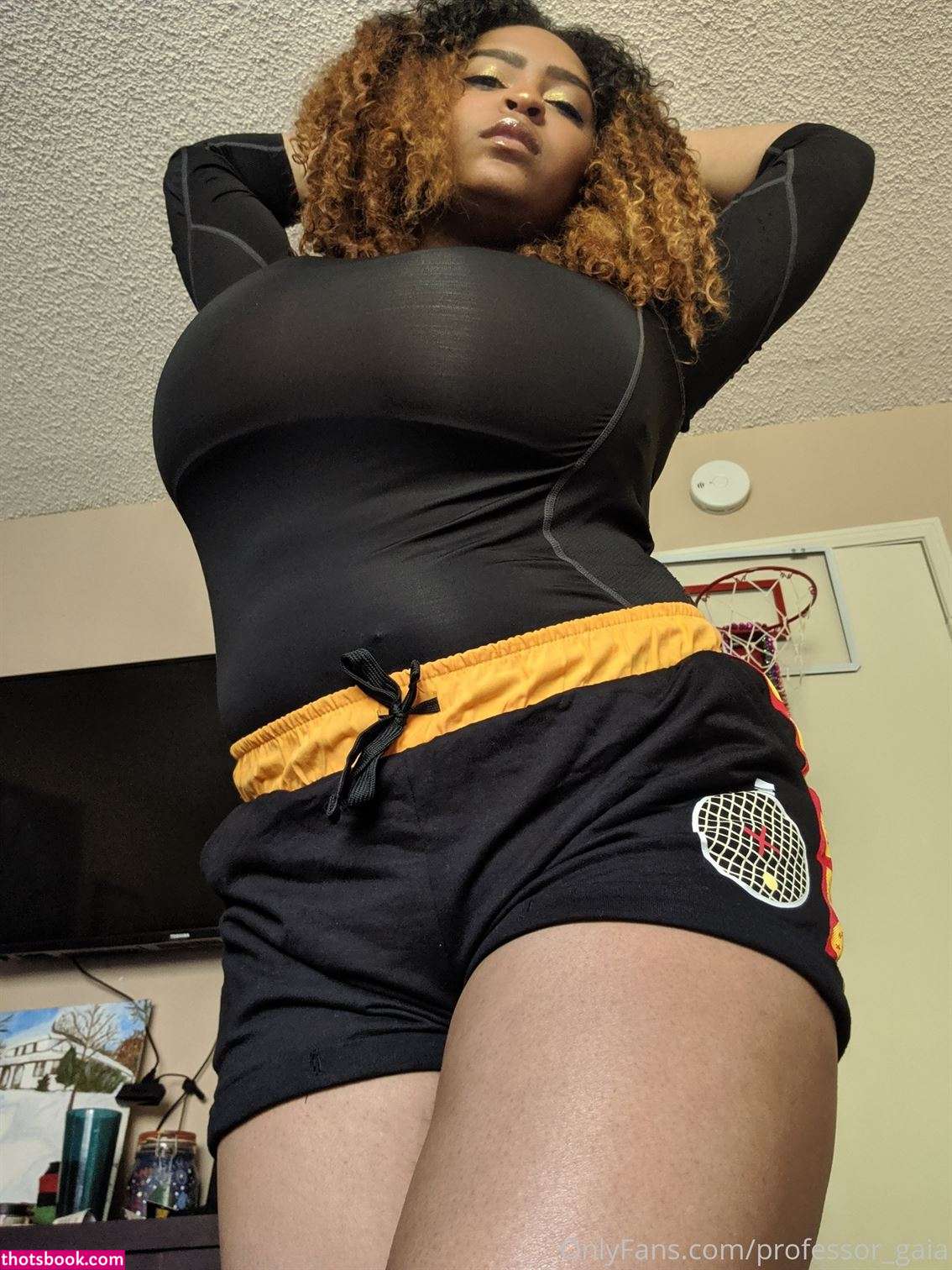 Professor Gaia Photo #33