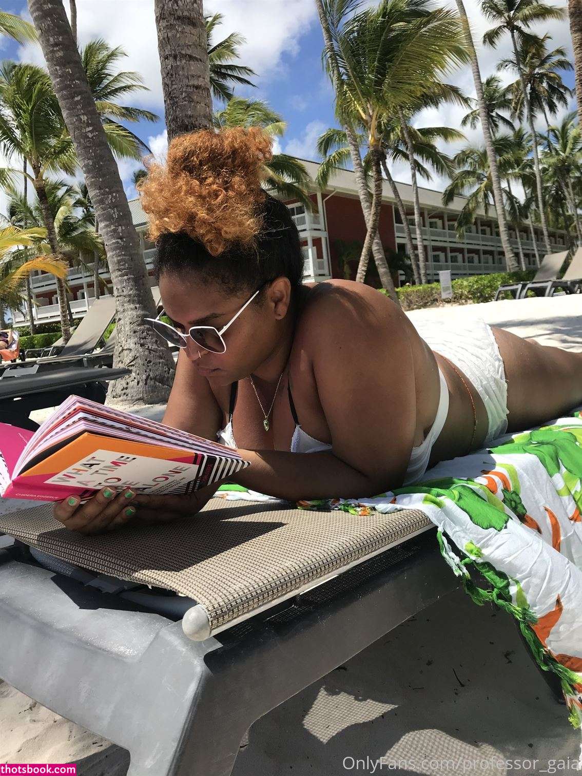 Professor Gaia Photo #53