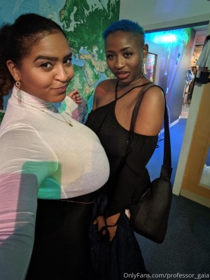 Professor Gaia Photo #43