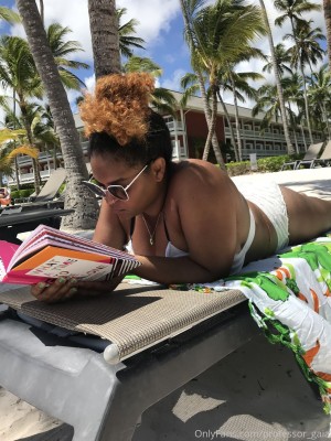 Professor Gaia Photo #53